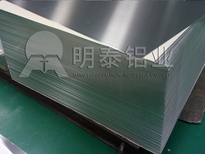 機(jī)箱機(jī)柜用5052鋁板多少錢一噸，明泰優(yōu)惠報(bào)價(jià)分析