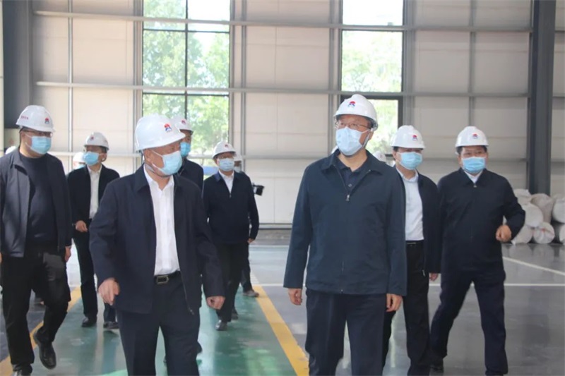 省人大常委會(huì)黨組副書記、副主任馬懿帶隊(duì)到義瑞新材調(diào)研指導(dǎo)